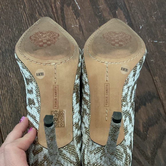 Gold / White Metallic 3 inch heels size 8.5 - Picture 14 of 14